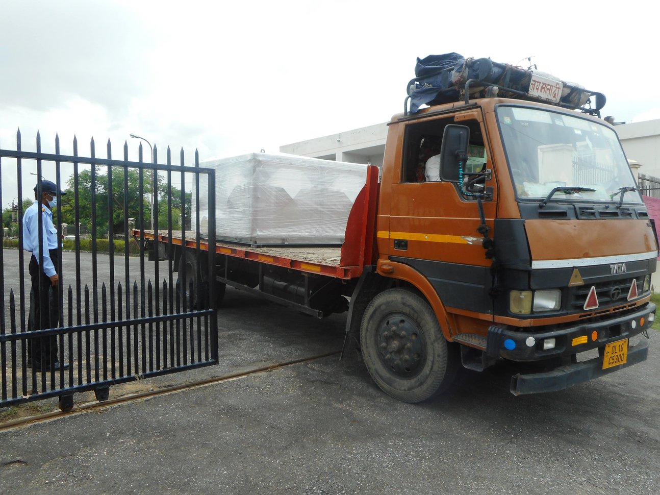 An image showing the dispatching of Beltecno’s stainless steel panel tank.